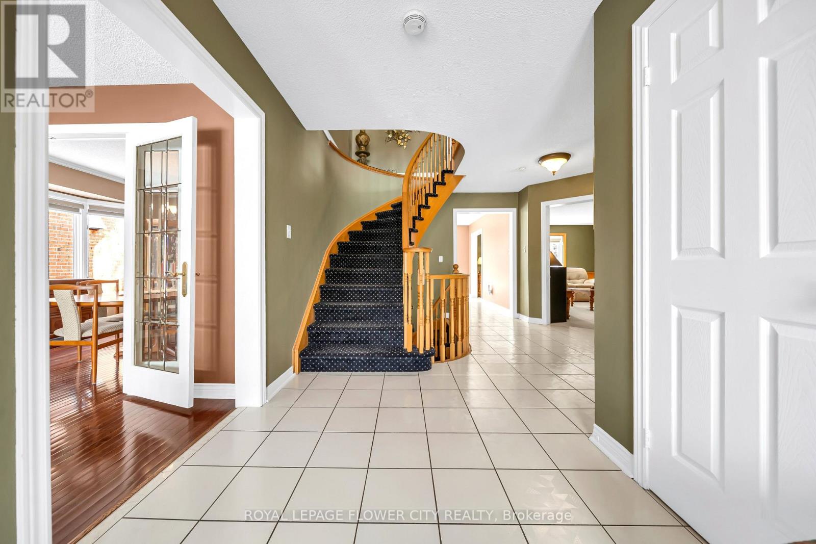 1340 Whitewater Lane, Mississauga, Ontario  L5V 1L8 - Photo 6 - W12826792