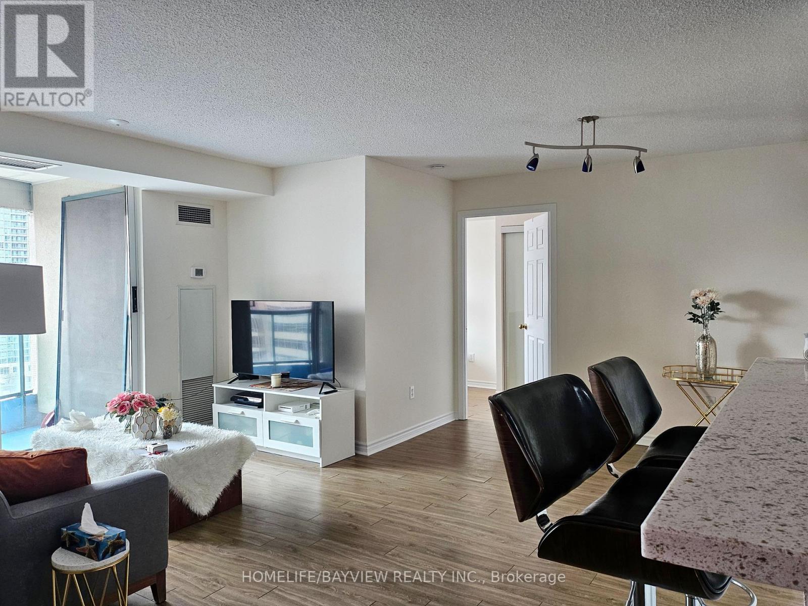 1816 - 7 Lorraine Drive, Toronto, Ontario  M2N 7H2 - Photo 3 - C13016326