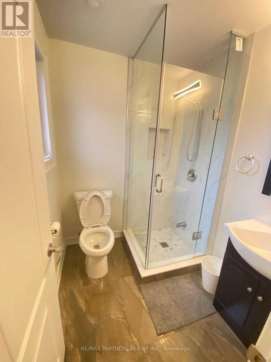 87 Bishop Avenue, Toronto, Ontario  M2M 1Z5 - Photo 11 - C13016328