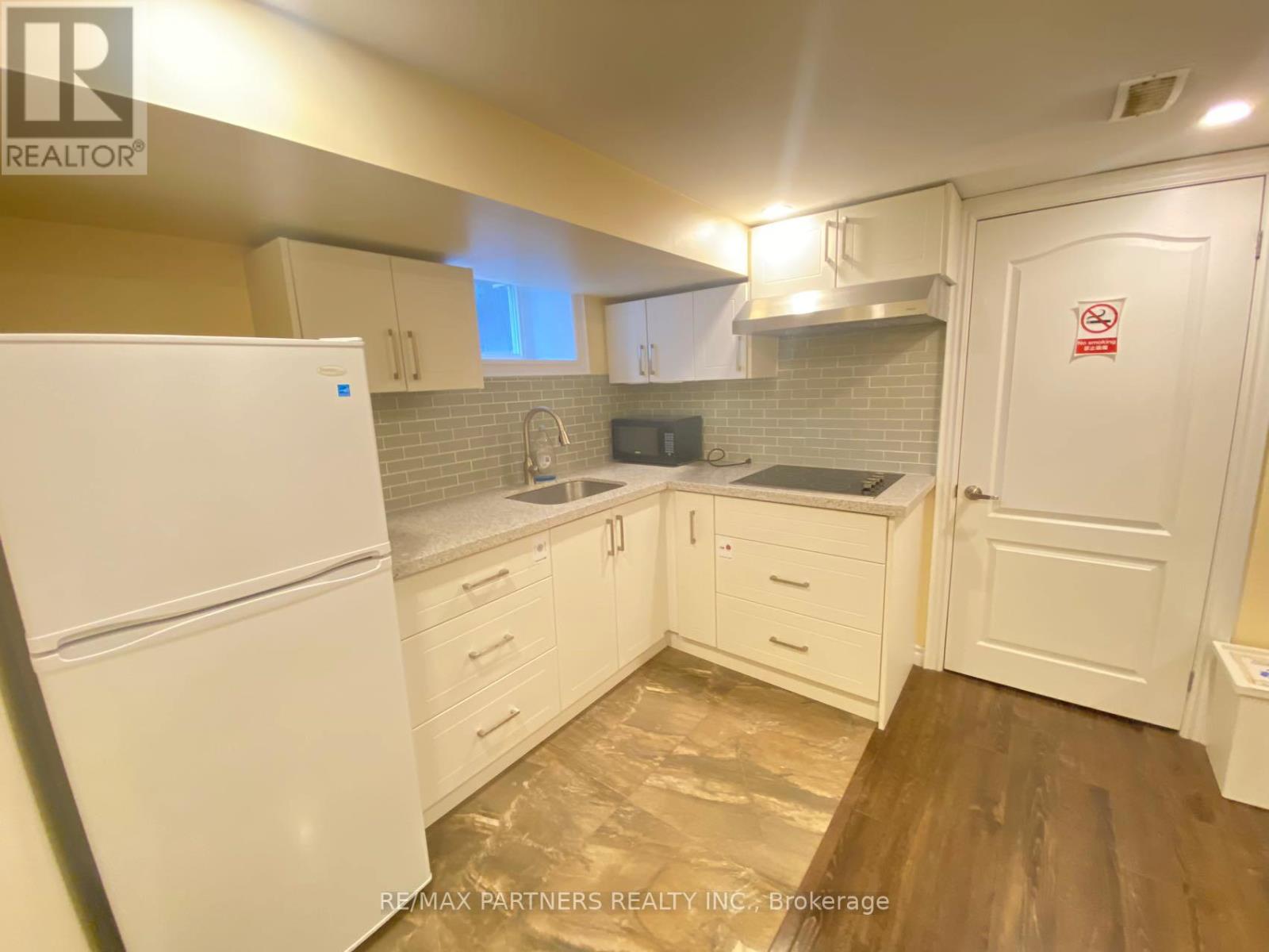 87 Bishop Avenue, Toronto, Ontario  M2M 1Z5 - Photo 13 - C13016328