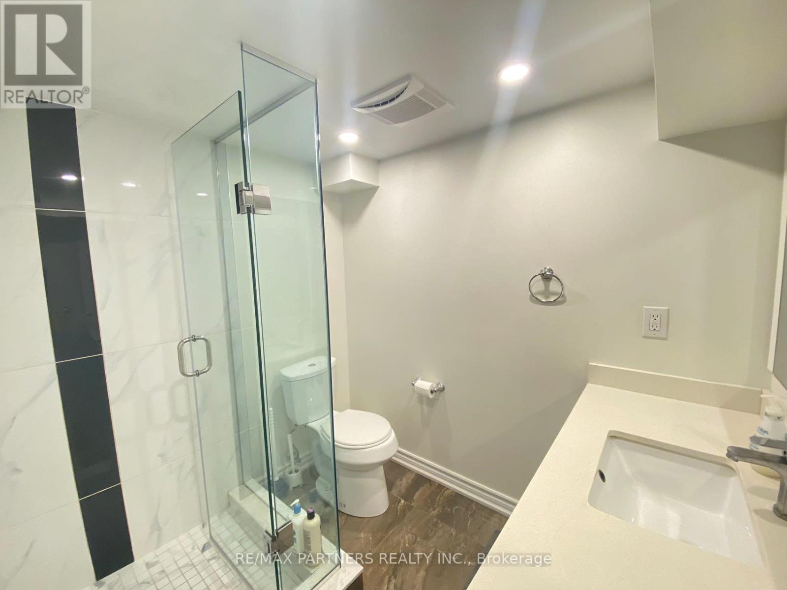 87 Bishop Avenue, Toronto, Ontario  M2M 1Z5 - Photo 16 - C13016328
