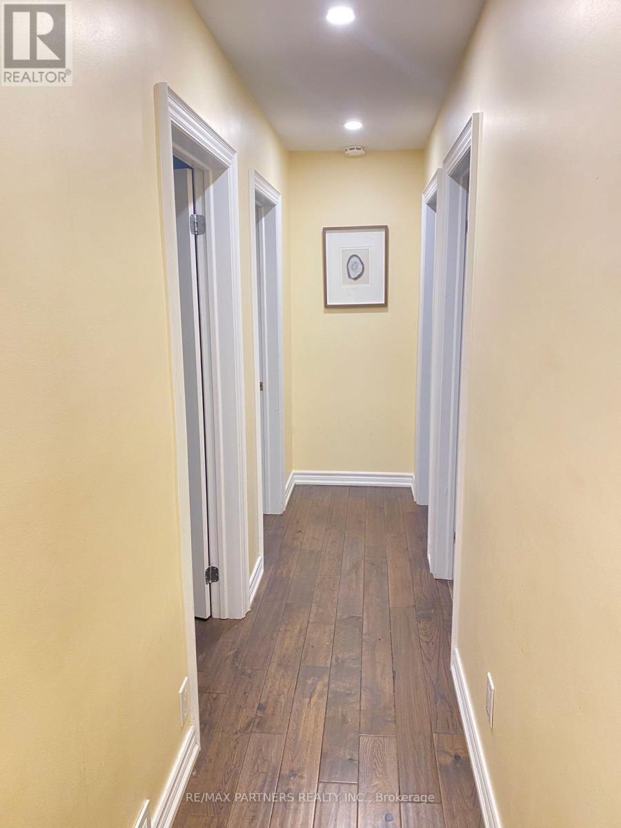 87 Bishop Avenue, Toronto, Ontario  M2M 1Z5 - Photo 5 - C13016328