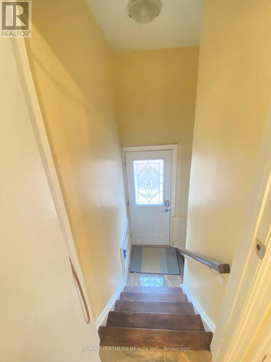 87 Bishop Avenue, Toronto, Ontario  M2M 1Z5 - Photo 6 - C13016328