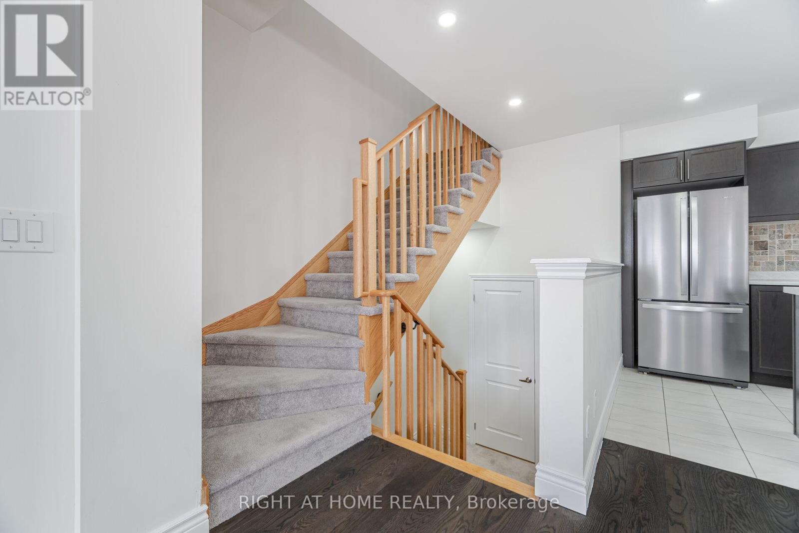 48 Porcelain Way, Whitby, Ontario  L1R 0R6 - Photo 22 - E13016306