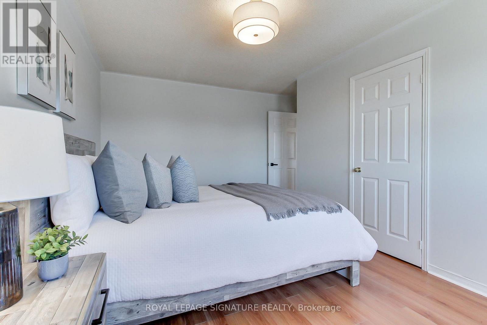 43 Falstaff Crescent, Whitby, Ontario  L1R 1W3 - Photo 37 - E13016324