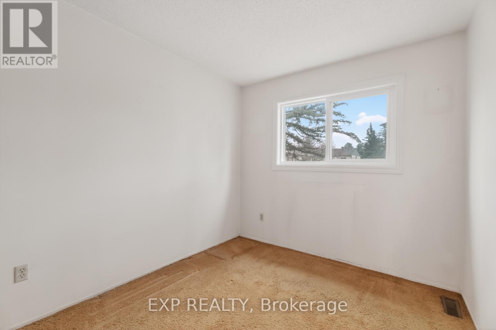235 Teal Crescent, Ottawa, Ontario  K1E 2C3 - Photo 14 - X13013250