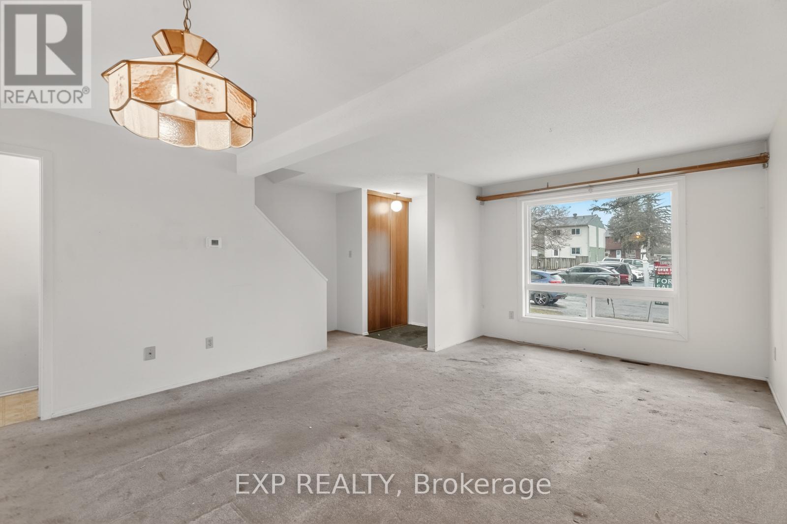 235 Teal Crescent, Ottawa, Ontario  K1E 2C3 - Photo 6 - X13013250