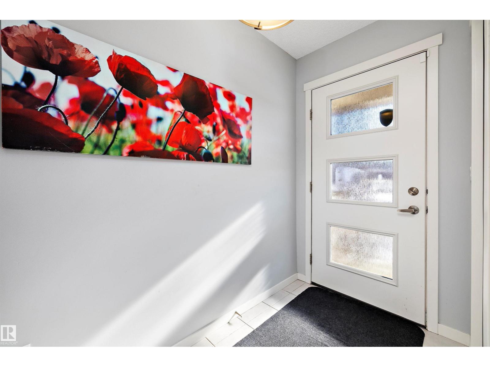 20106 27 Av NW, Edmonton, Alberta  T6M 0W7 - Photo 3 - E4474483