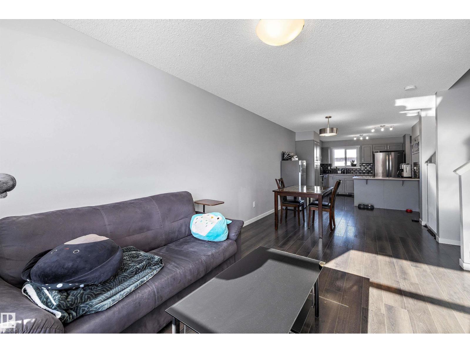 20106 27 Av NW, Edmonton, Alberta  T6M 0W7 - Photo 6 - E4474483