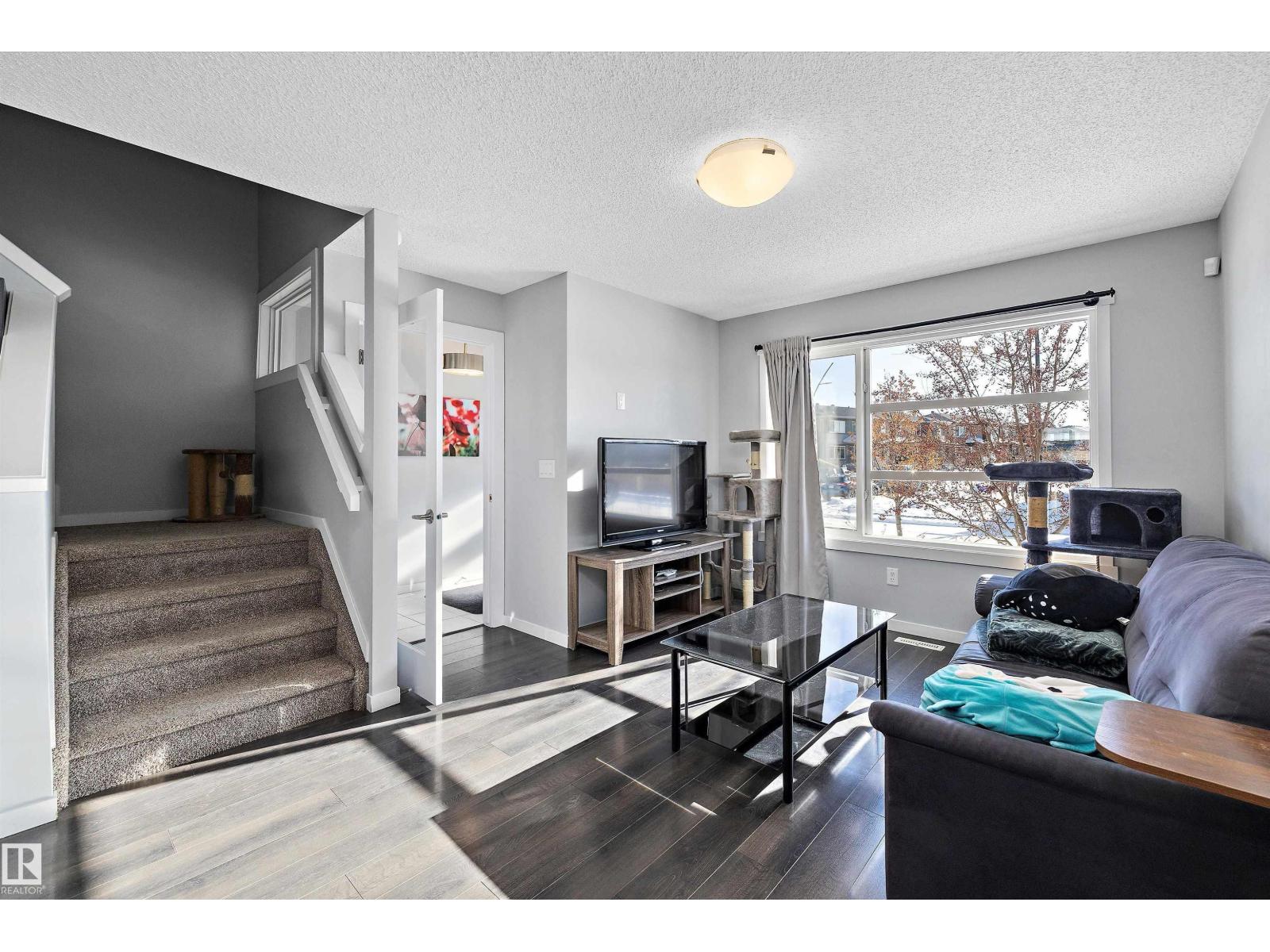 20106 27 Av NW, Edmonton, Alberta  T6M 0W7 - Photo 4 - E4474483