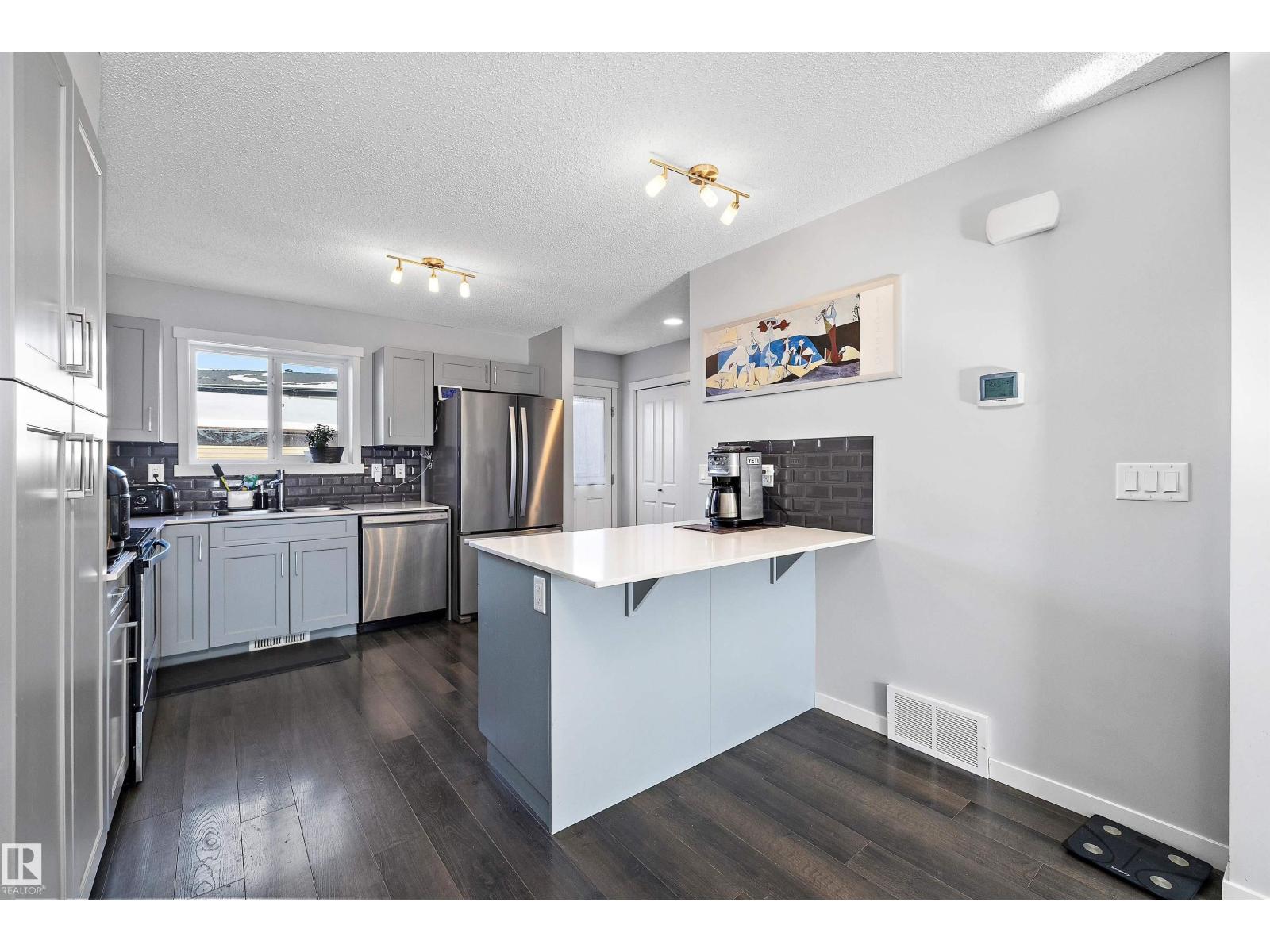 20106 27 Av NW, Edmonton, Alberta  T6M 0W7 - Photo 9 - E4474483