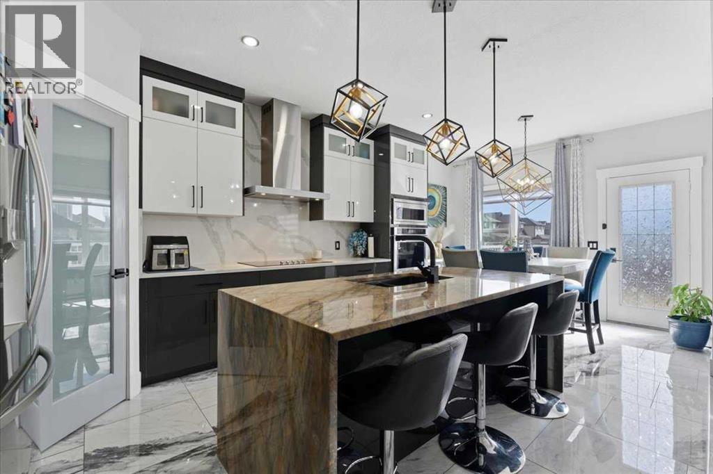 73 Saddleland Close Ne, Calgary, Alberta  T3J 5J5 - Photo 5 - A2297115