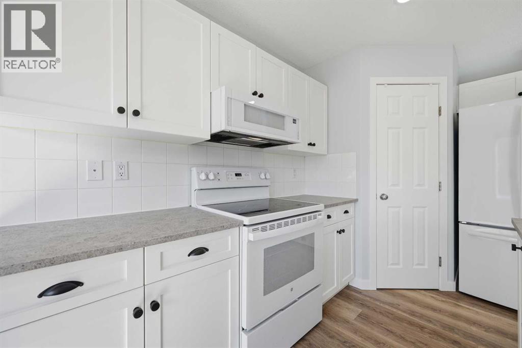 69 Bridleridge Road Sw, Calgary, Alberta  T2Y 4E1 - Photo 16 - A2302273