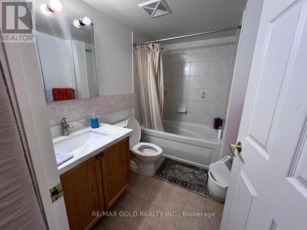 213 - 25 Via Rosedale Way, Brampton, Ontario  L6R 3J8 - Photo 8 - W13016296