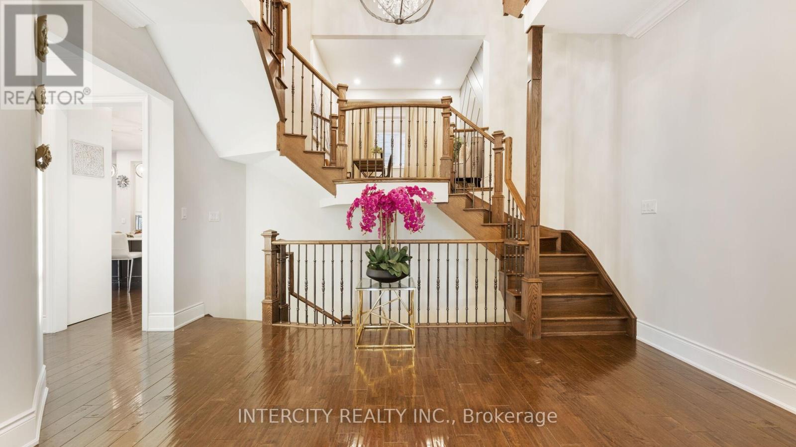 29 Chiming Road, Brampton, Ontario  L6P 4E1 - Photo 11 - W13016314