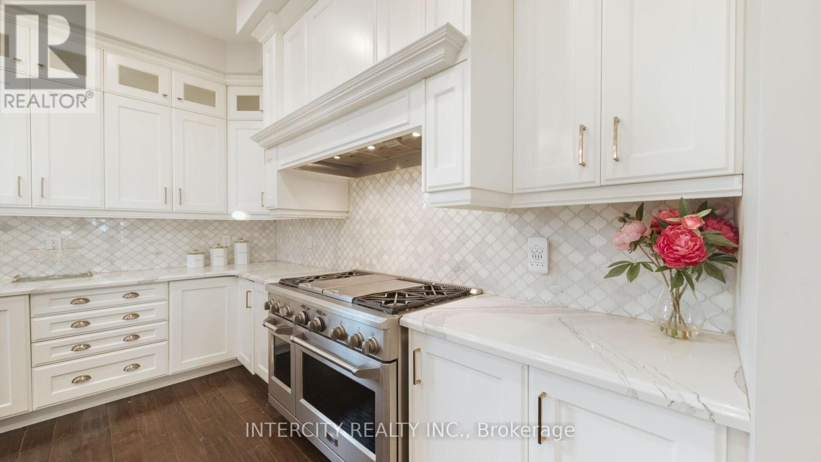 29 Chiming Road, Brampton, Ontario  L6P 4E1 - Photo 16 - W13016314