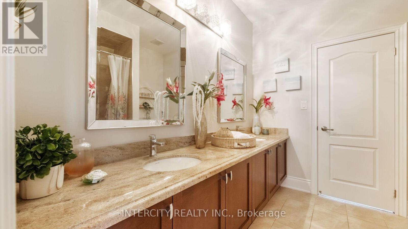 29 Chiming Road, Brampton, Ontario  L6P 4E1 - Photo 38 - W13016314