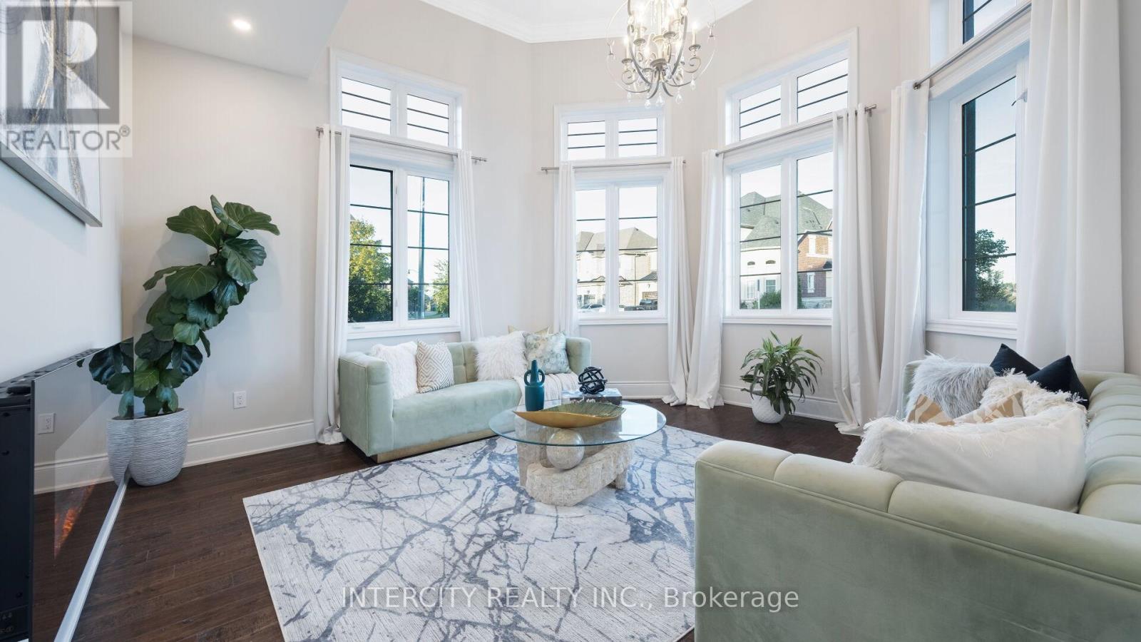 29 Chiming Road, Brampton, Ontario  L6P 4E1 - Photo 7 - W13016314