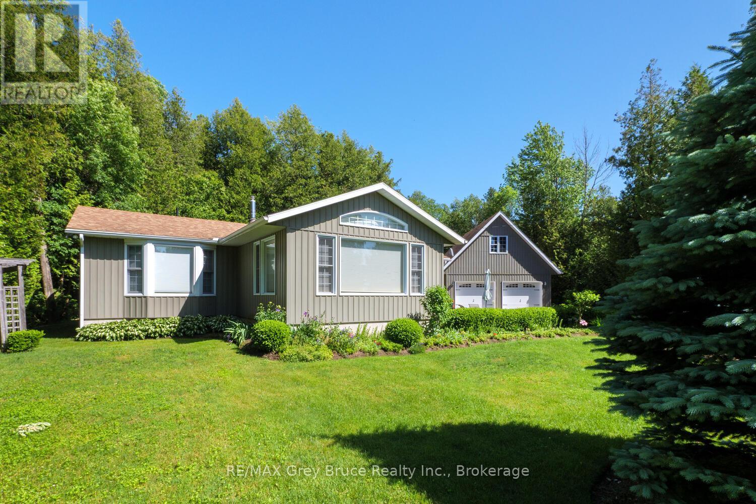 186 Hope Bay Road, South Bruce Peninsula, Ontario  N0H 2T0 - Photo 4 - X12253861