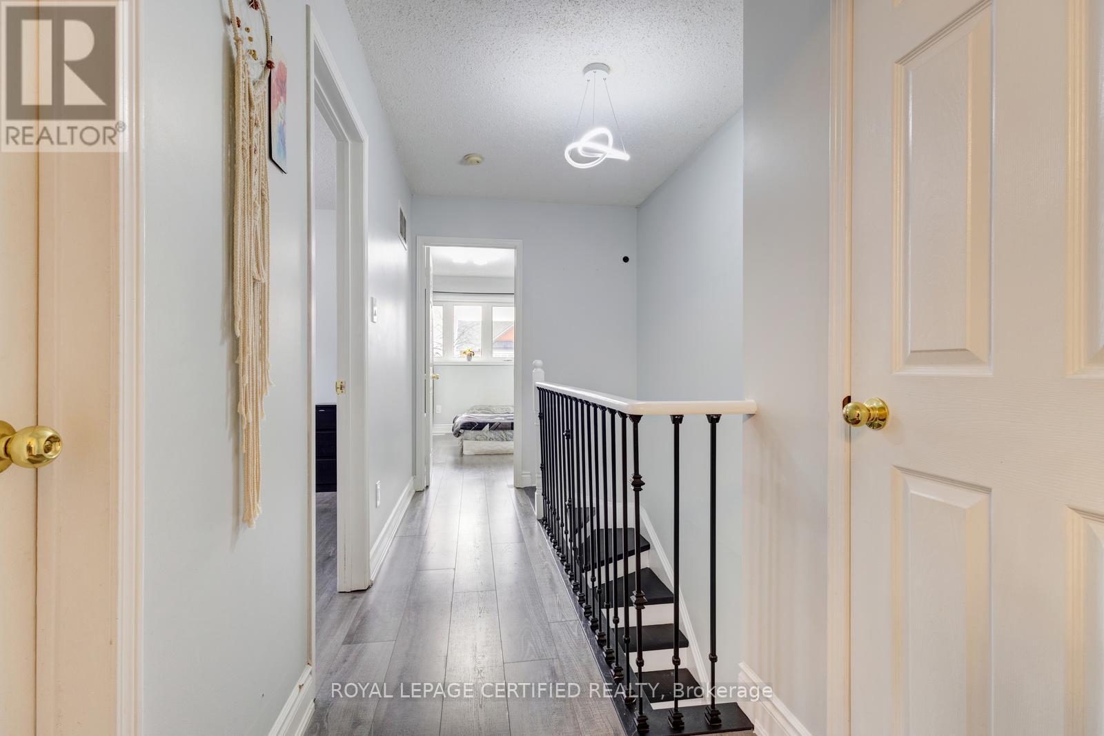 299 Pressed Brick Drive N, Brampton, Ontario  L6V 4L2 - Photo 17 - W12978796