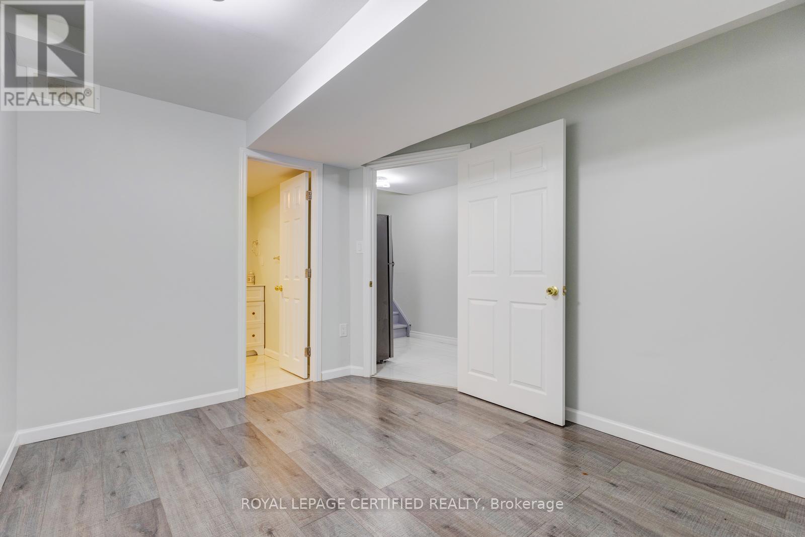 299 Pressed Brick Drive N, Brampton, Ontario  L6V 4L2 - Photo 30 - W12978796