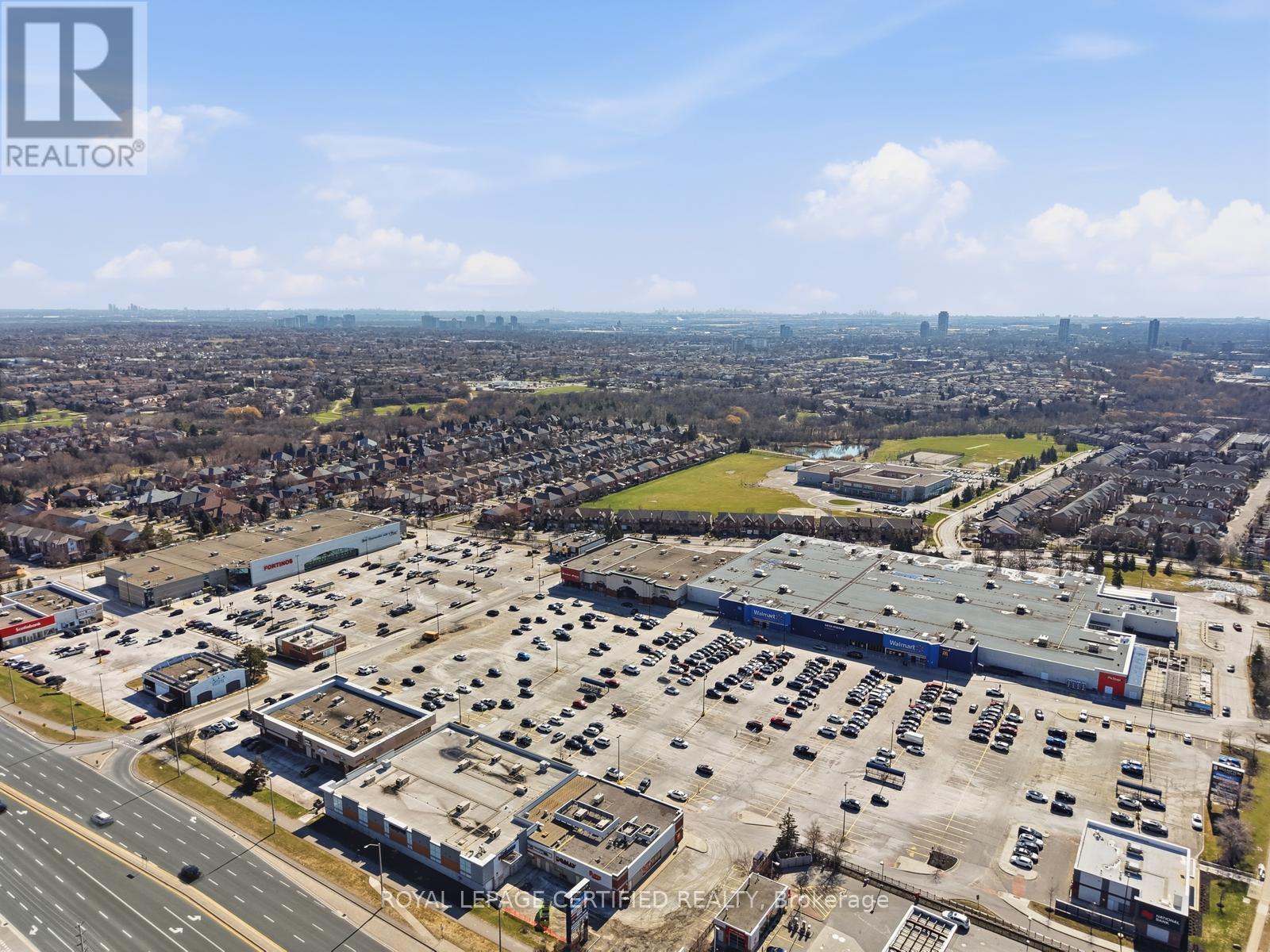 299 Pressed Brick Drive N, Brampton, Ontario  L6V 4L2 - Photo 44 - W12978796