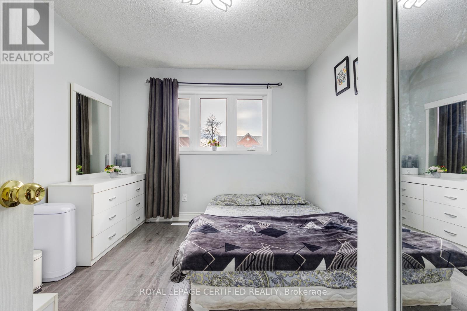 299 Pressed Brick Drive N, Brampton, Ontario  L6V 4L2 - Photo 18 - W12978796