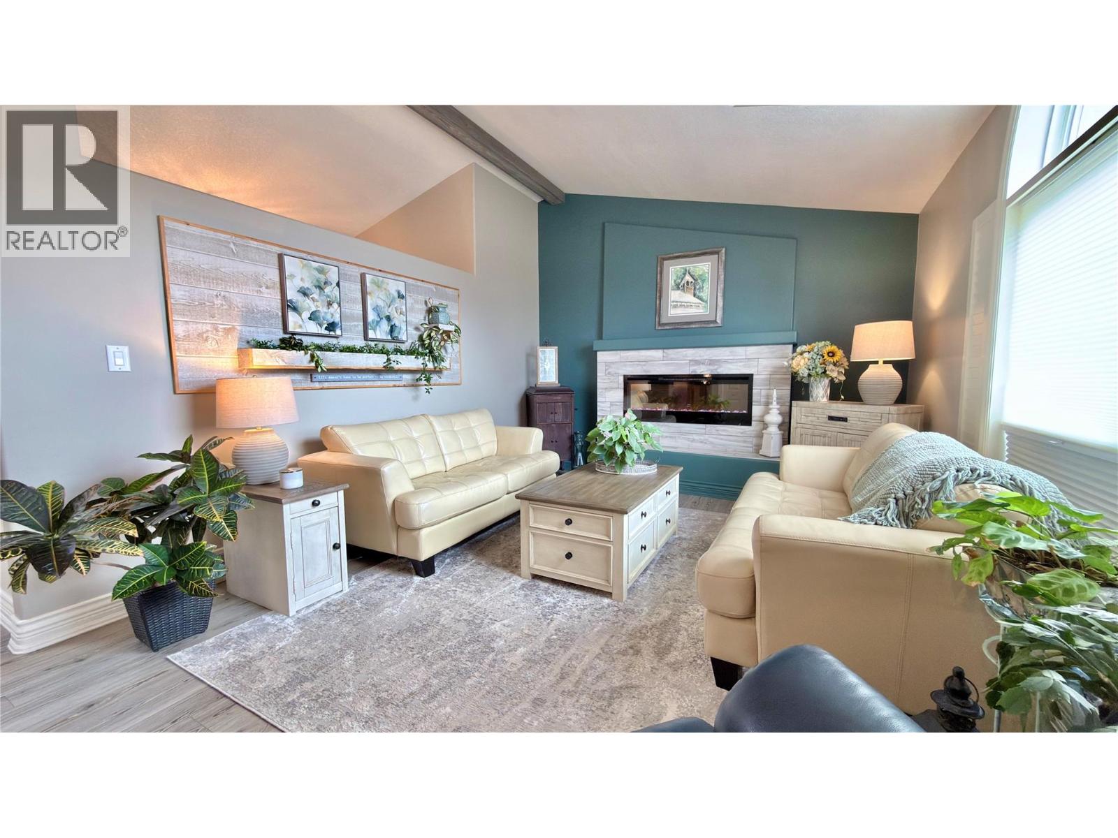 611 Gertrude Street, Midway, British Columbia  V0H 1M0 - Photo 1 - 10379901