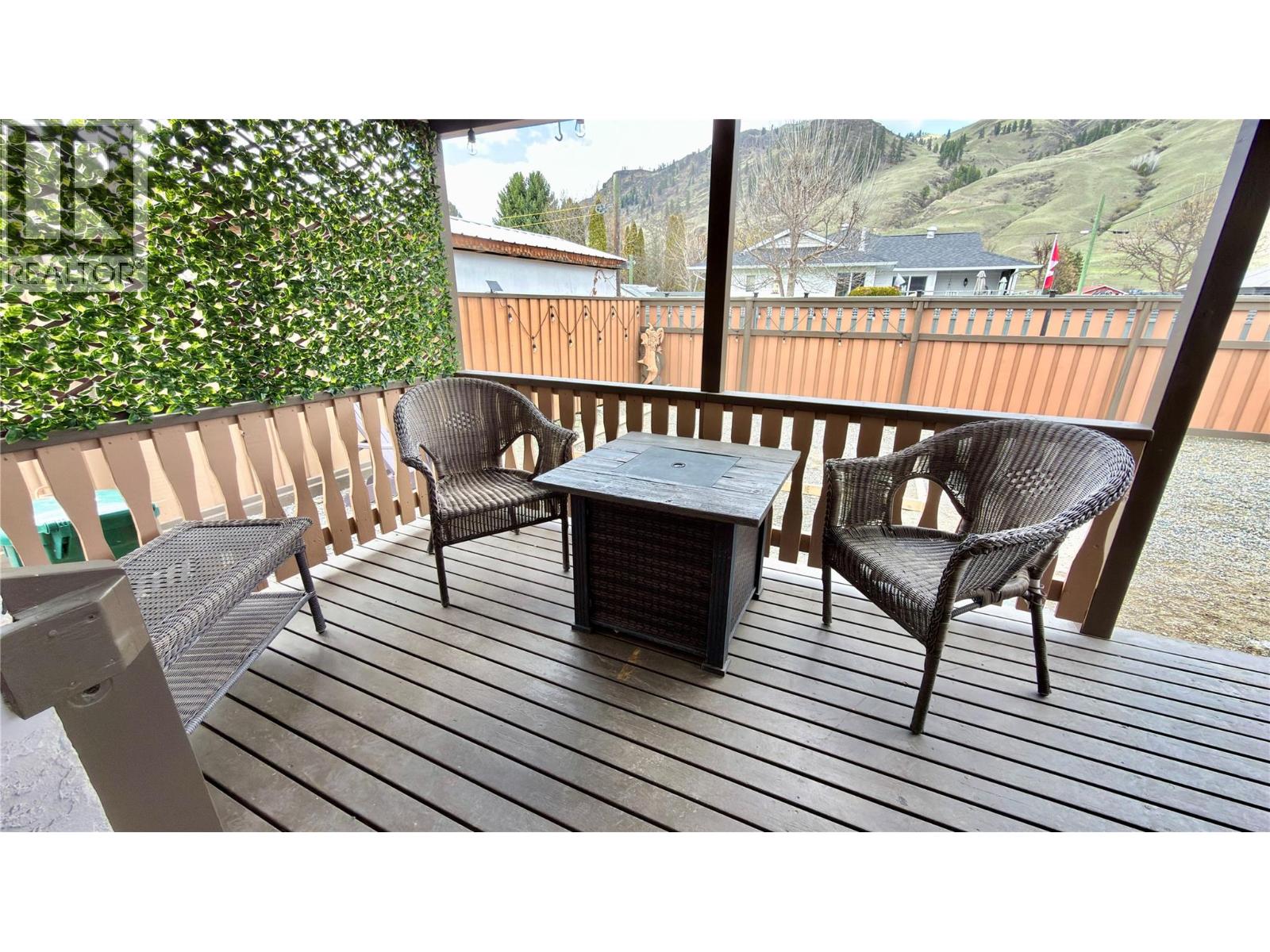 611 Gertrude Street, Midway, British Columbia  V0H 1M0 - Photo 8 - 10379901