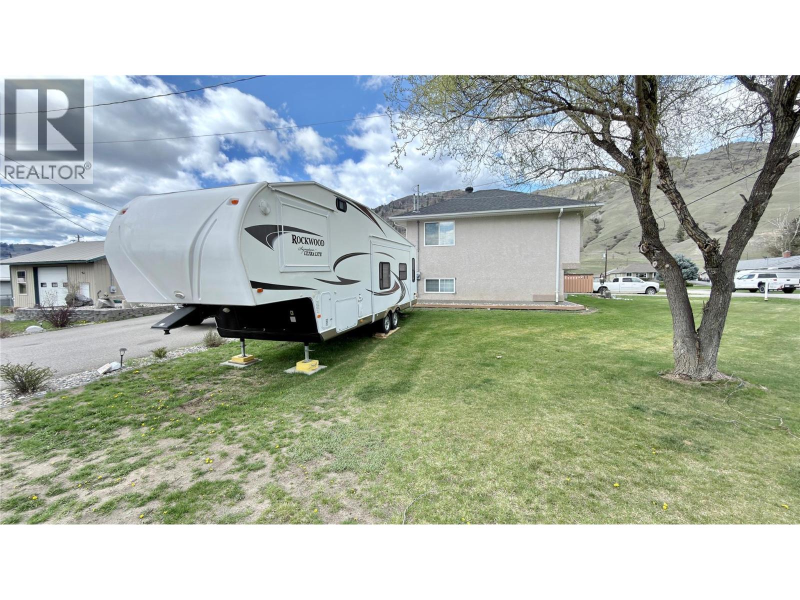 611 Gertrude Street, Midway, British Columbia  V0H 1M0 - Photo 6 - 10379901