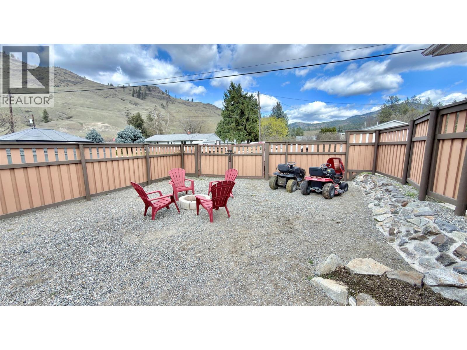 611 Gertrude Street, Midway, British Columbia  V0H 1M0 - Photo 9 - 10379901