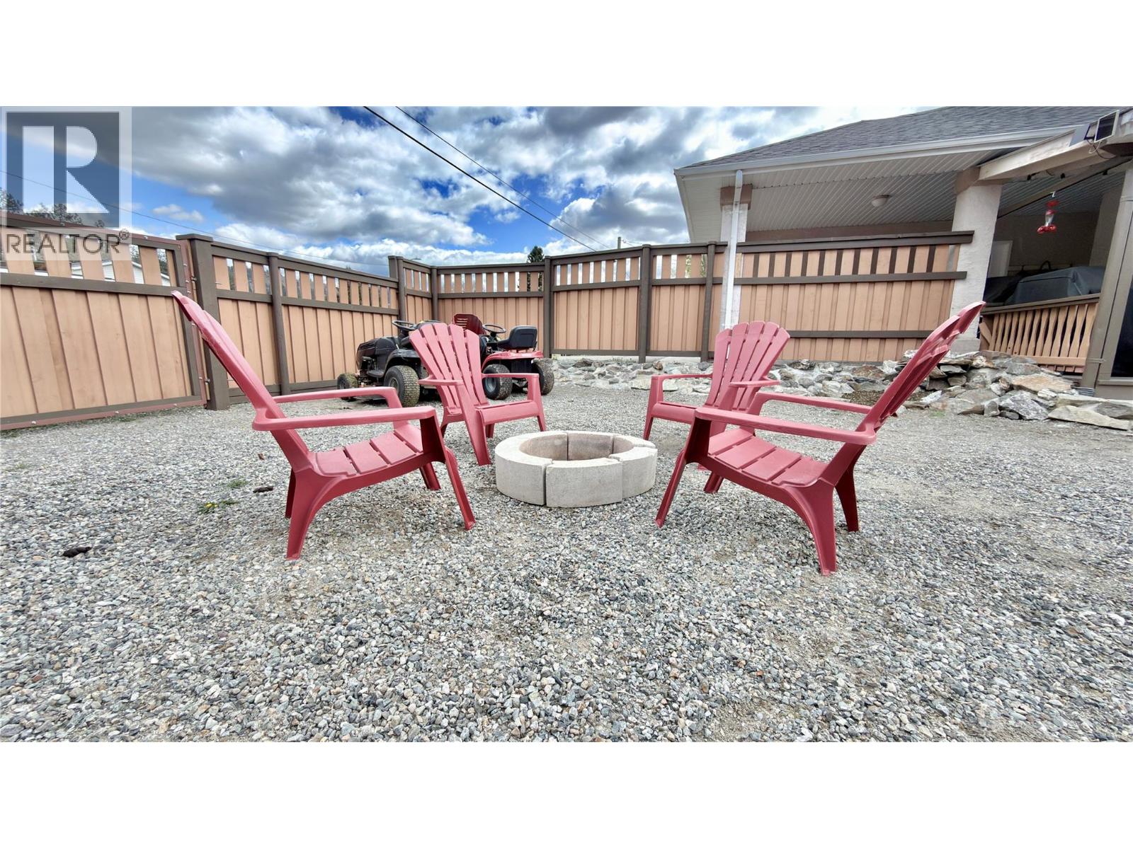 611 Gertrude Street, Midway, British Columbia  V0H 1M0 - Photo 11 - 10379901