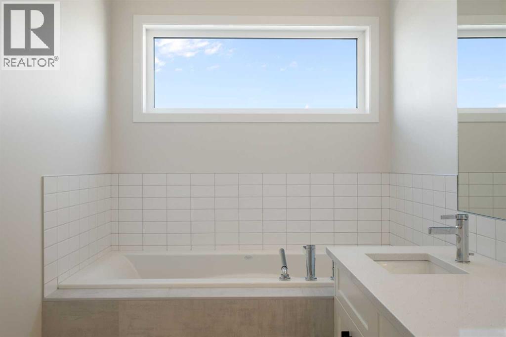75 Bluerock Terrace Sw, Calgary, Alberta  T2Y 0Y3 - Photo 38 - A2279221