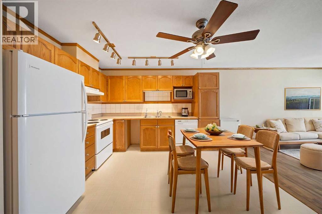 310, 11 Somervale View Sw, Calgary, Alberta  T2Y 4A9 - Photo 1 - A2302985