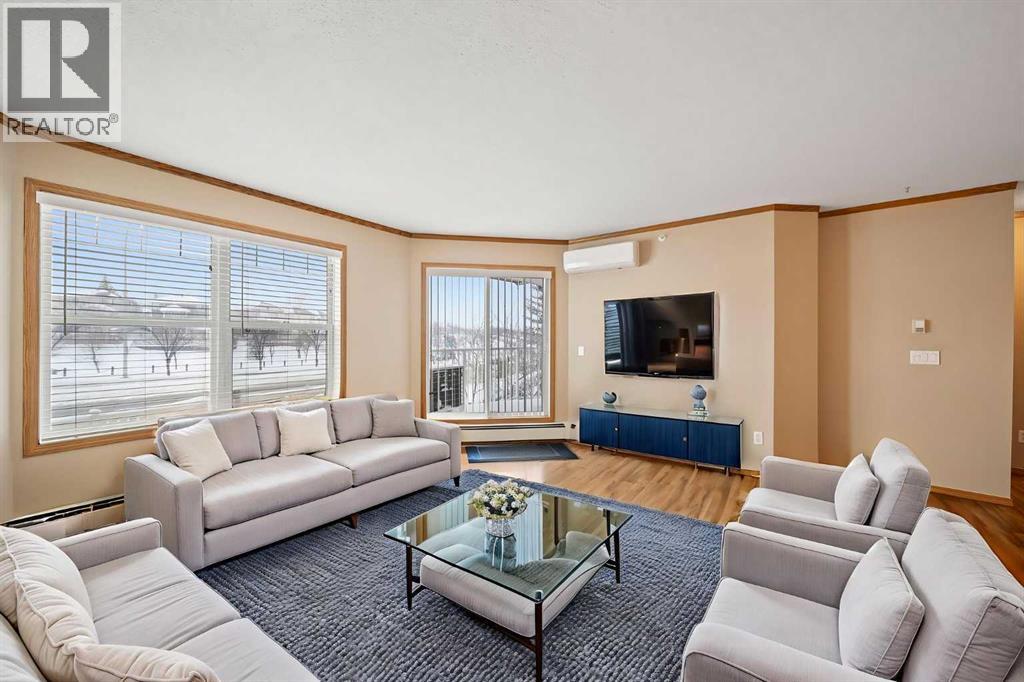 310, 11 Somervale View Sw, Calgary, Alberta  T2Y 4A9 - Photo 2 - A2302985