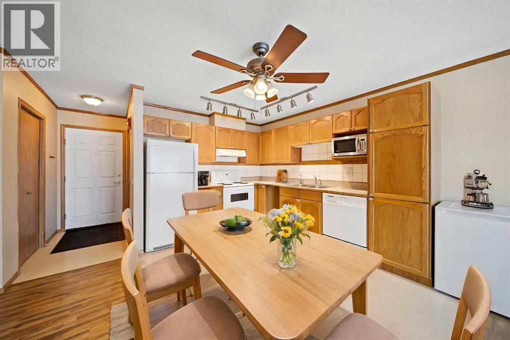 310, 11 Somervale View Sw, Calgary, Alberta  T2Y 4A9 - Photo 4 - A2302985