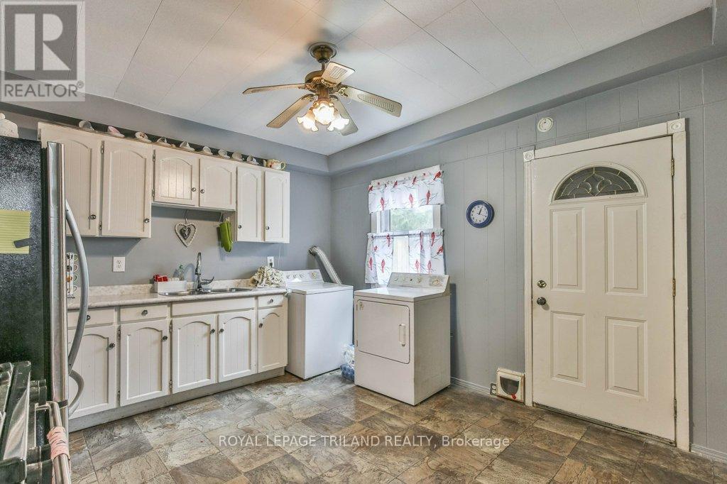 11 Mackay Avenue, London South, Ontario  N6J 2T5 - Photo 10 - X13016338