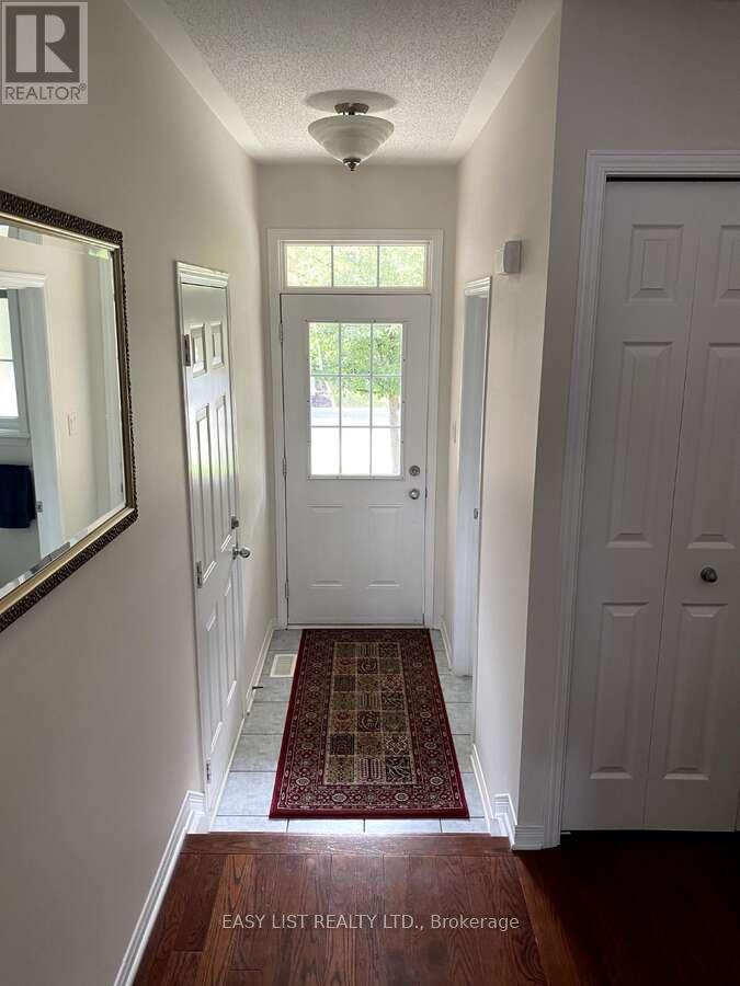 171 Gatespark Private, Ottawa, Ontario  K2T 1K9 - Photo 2 - X13016348