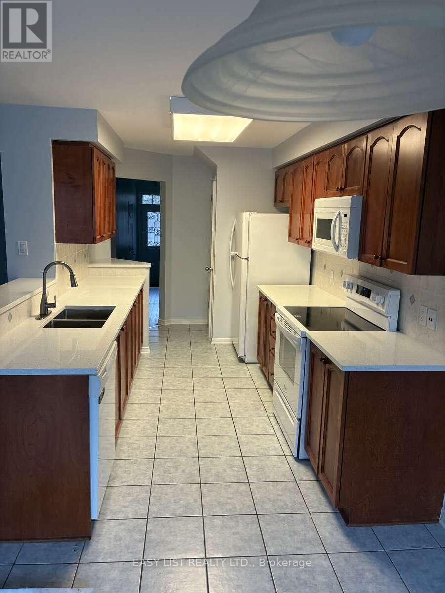 171 Gatespark Private, Ottawa, Ontario  K2T 1K9 - Photo 5 - X13016348