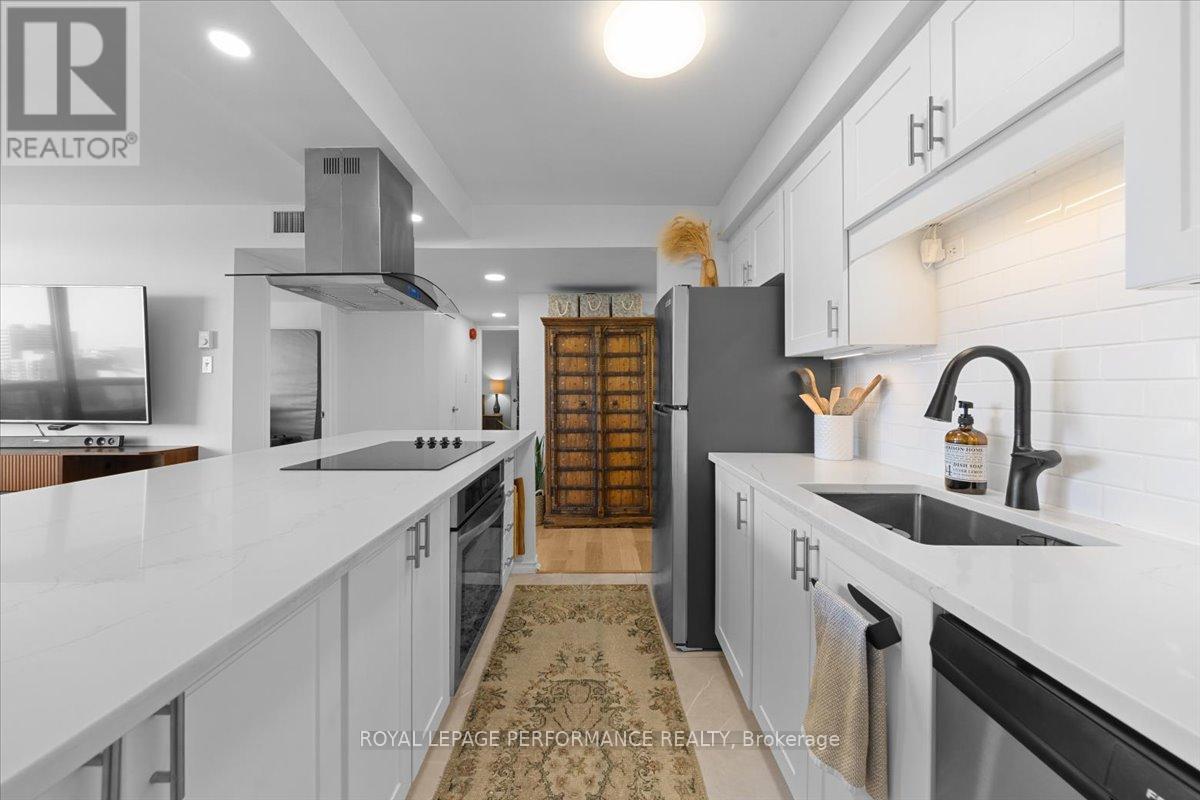 1903 - 470 Laurier Avenue W, Ottawa, Ontario  K1R 7W9 - Photo 7 - X13016386