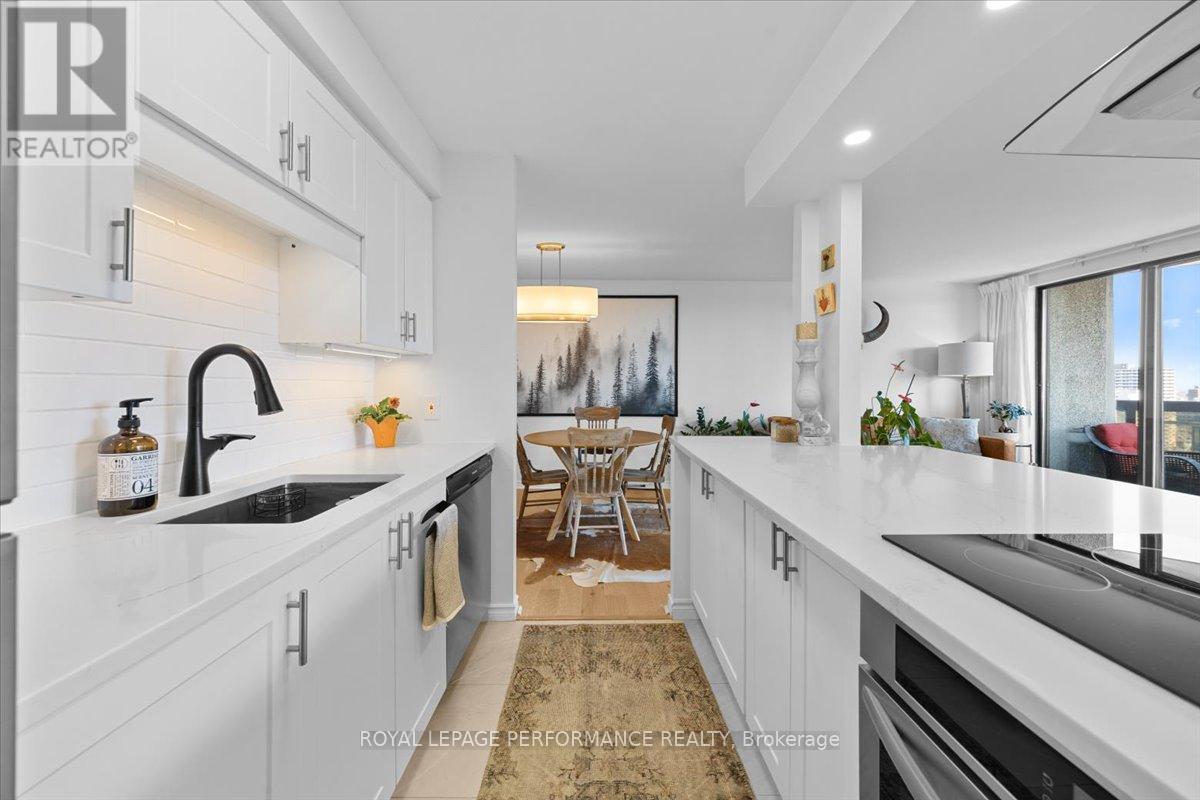 1903 - 470 Laurier Avenue W, Ottawa, Ontario  K1R 7W9 - Photo 8 - X13016386