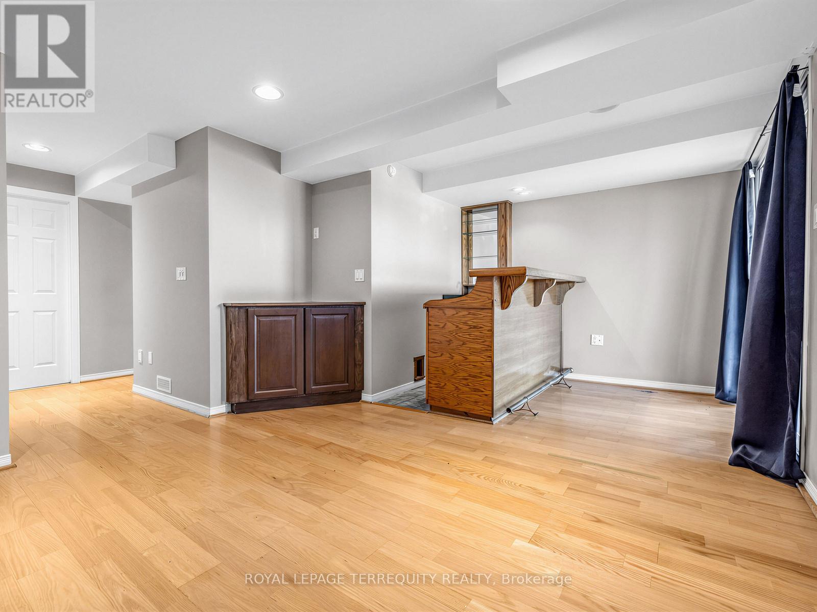 284 Pinnacle Trail, Aurora, Ontario  L4G 7G2 - Photo 20 - N12892708