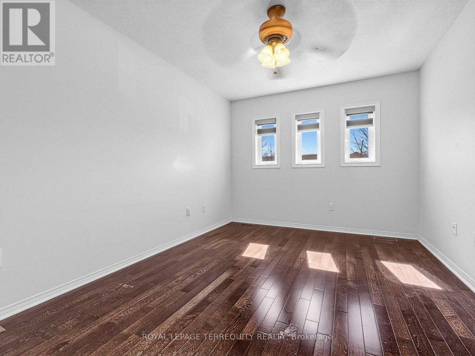 284 Pinnacle Trail, Aurora, Ontario  L4G 7G2 - Photo 25 - N12892708