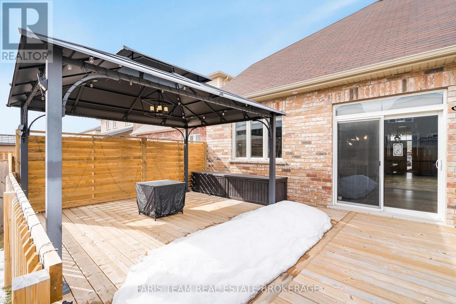 461 Greenwood Drive, Essa, Ontario  L3W 0R4 - Photo 34 - N12978606