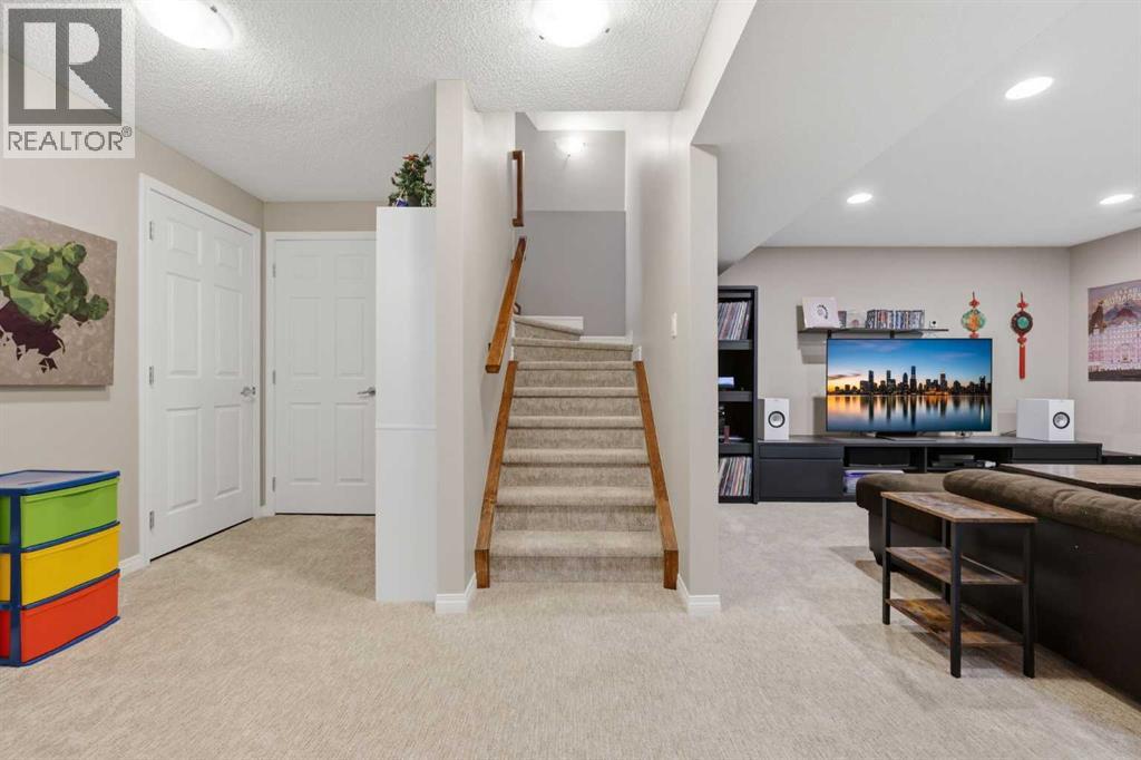 399 Coopers Drive Sw, Airdrie, Alberta  T4B 0C8 - Photo 33 - A2301883