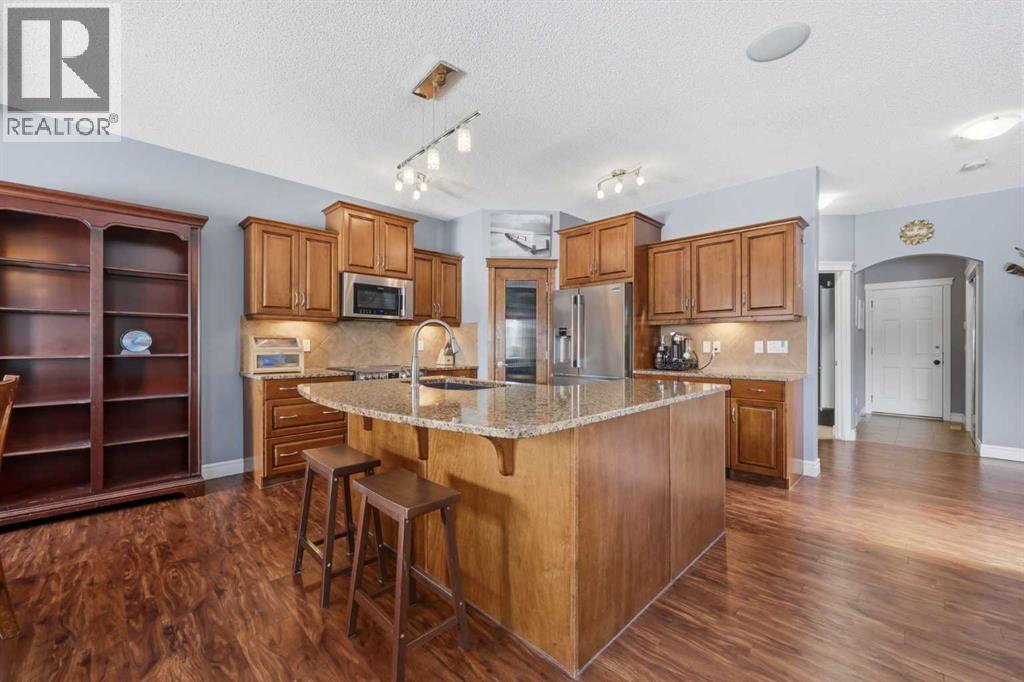 399 Coopers Drive Sw, Airdrie, Alberta  T4B 0C8 - Photo 9 - A2301883