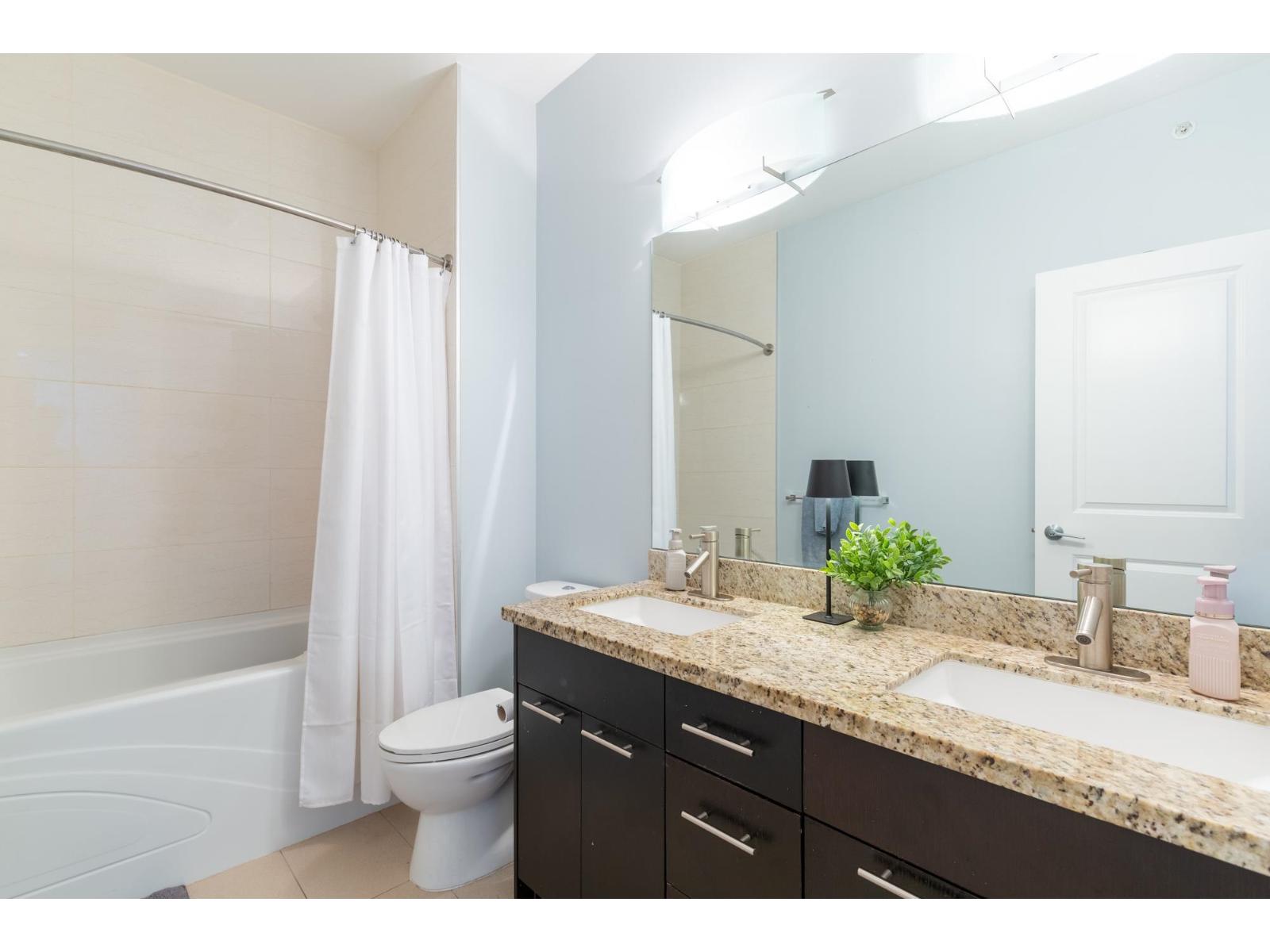 404 2970 King George Boulevard, Surrey, British Columbia  V4P 0E6 - Photo 8 - R3110377