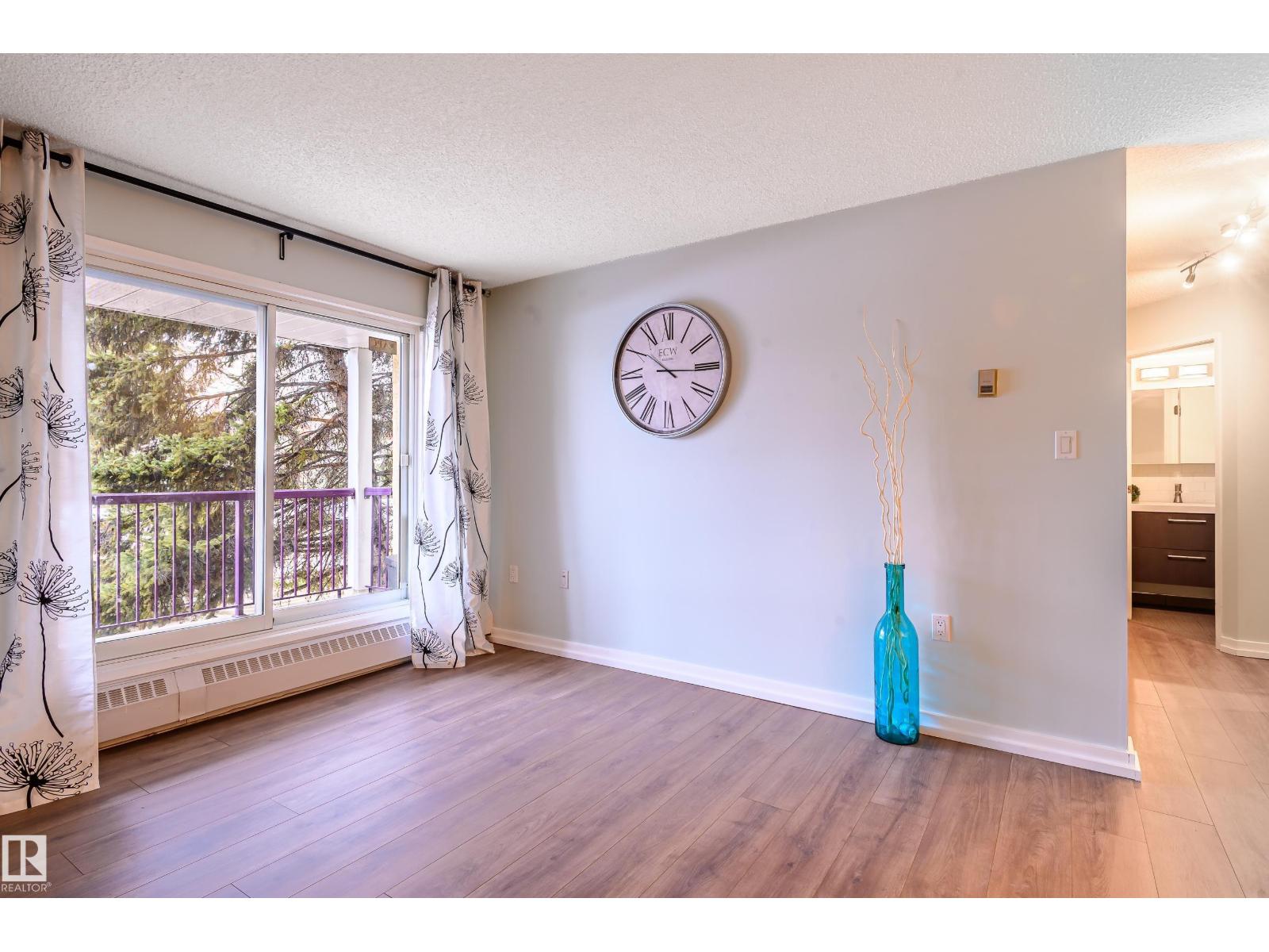 #237 10636 120 St NW, Edmonton, Alberta  T5H 4L5 - Photo 8 - E4482941