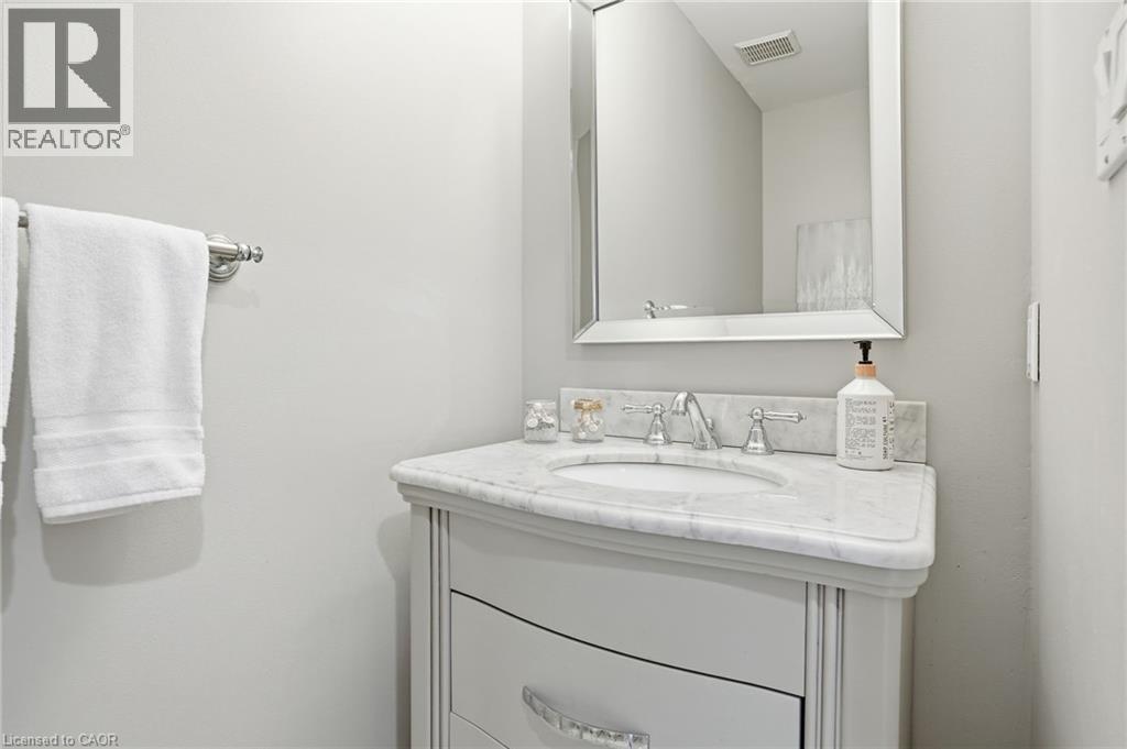 37 Southcreek Drive, Ancaster, Ontario  L9K 1M2 - Photo 17 - 40815333