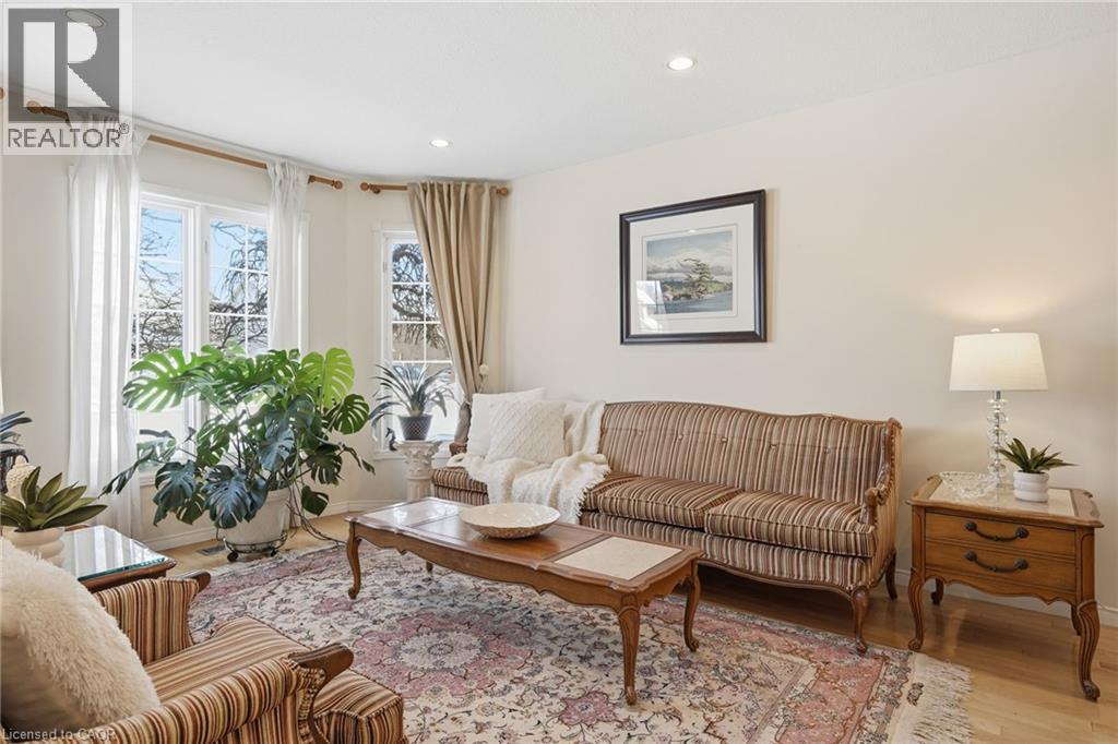 37 Southcreek Drive, Ancaster, Ontario  L9K 1M2 - Photo 5 - 40815333